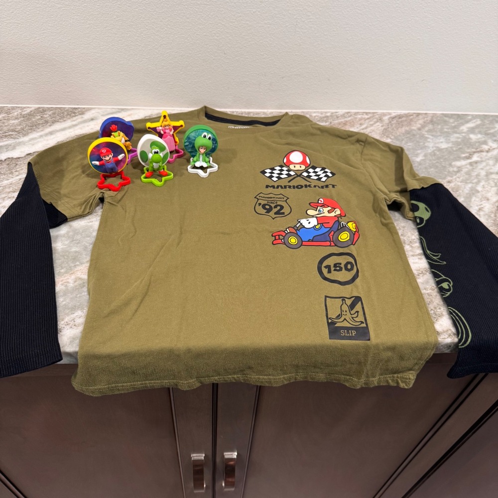 Mario Kart Boys Long Sleeve Graphic Tee Olive Green with 5 Nintendo Figures L